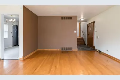 1047 Riverview Drive, South Holland, IL 60473 - Photo 8