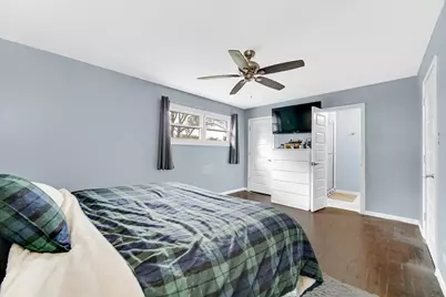 17804 Pebblewood Lane, Hazel Crest, IL 60429 - Photo 10