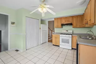 1512 Executive Ln, Glenview, IL 60026 - Photo 10