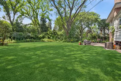 1512 Executive Lane, Glenview, IL 60026 - Photo 22