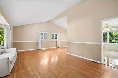 1512 Executive Lane, Glenview, IL 60026 - Photo 4