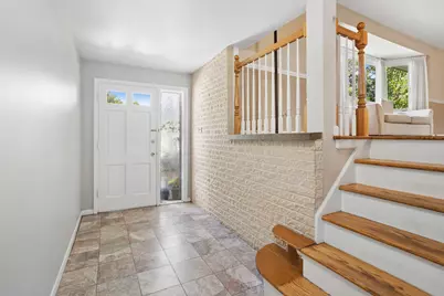 1512 Executive Lane, Glenview, IL 60026 - Photo 2