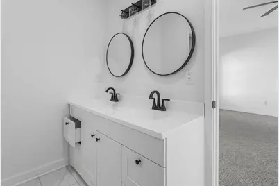 409 E Buckner Street, Tuscola, IL 61953 - Photo 24