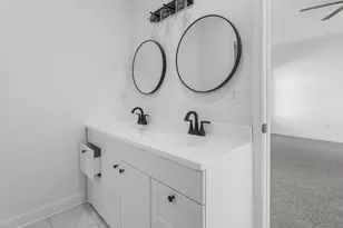 409 E Buckner St, Tuscola, IL 61953 - Photo 24