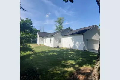 409 E Buckner Street, Tuscola, IL 61953 - Photo 8