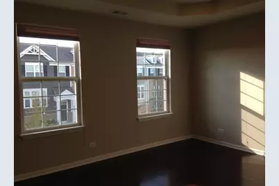 3175 Coral Lane, Glenview, IL 60026 - Photo 8