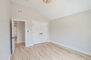 7948 W 74th Ave, Bridgeview, IL 60455 - Photo 24