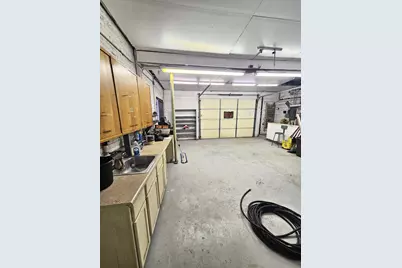 105 W 2nd Street, Rock Falls, IL 61071 - Photo 10