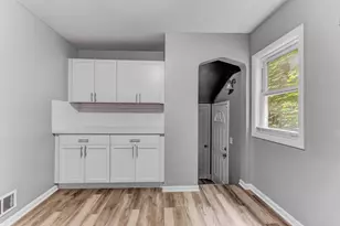 9019 S Justine St, Chicago, IL 60620 - Photo 4