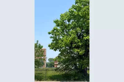 3334 W Warren Boulevard, Chicago, IL 60624 - Photo 1