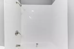 816 Sunnyside Ave, Thornton, IL 60476 - Photo 6