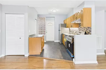 1729 E 67th Street #2E, Chicago, IL 60649 - Photo 12