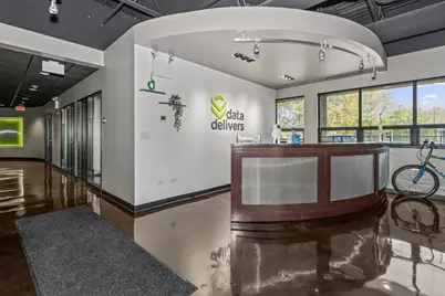 100 Hillcrest Boulevard, Schaumburg, IL 60195 - Photo 4