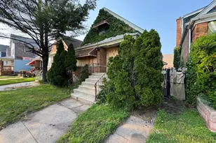 8371 S Baltimore Ave, Chicago, IL 60617 - Photo 2