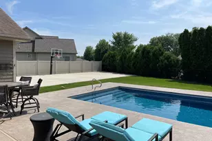 587 Turnberry Dr, Bourbonnais, IL 60914 - Photo 2