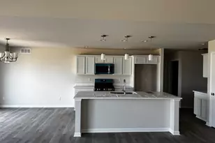 1109 Frosty Morning Dr, Davis Junction, IL 61020 - Photo 2