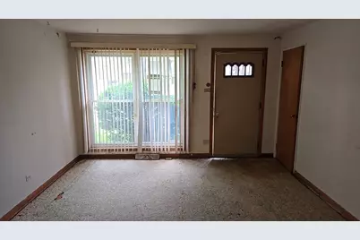 9426 S Peoria Street, Chicago, IL 60620 - Photo 6