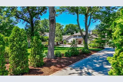 524 E Van Buren Street, Ottawa, IL 61350 - Photo 2