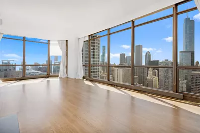 21 E Huron Street #4701, Chicago, IL 60611 - Photo 6