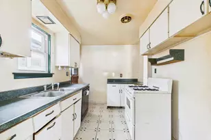 4628 1st Ave, Lyons, IL 60534 - Photo 8