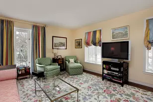 531 N Mayflower Rd, Lake Forest, IL 60045 - Photo 10