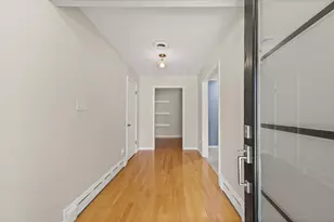 32 Greencroft Dr, Champaign, IL 61821 - Photo 4