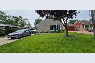 1278 E River Drive, Des Plaines, IL 60018 - Photo 2