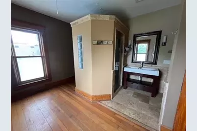 642 W Stephenson Street, Freeport, IL 61032 - Photo 24