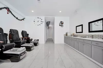 1342 W Belmont Avenue #1, Chicago, IL 60657 - Photo 10