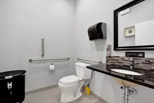 1342 W Belmont Ave, Chicago, IL 60657 - Photo 18