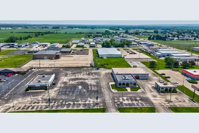 3705 Frontage Road, Peru, IL 61354 - Photo 70