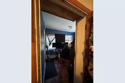 3247 W Berteau Avenue, Chicago, IL 60618 - Photo 8