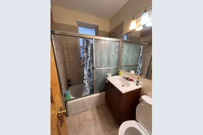 3247 W Berteau Avenue, Chicago, IL 60618 - Photo 6