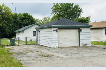 37706 N Nippersink Place, Spring Grove, IL 60081 - Photo 2