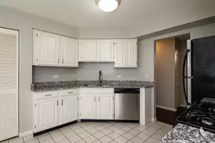 61 Willow Pkwy, Buffalo Grove, IL 60089 - Photo 12