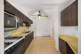 1139 Leavitt Ave, Flossmoor, IL 60422 - Photo 4