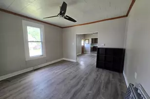 112 N Walnut, Versailles, IL 62378 - Photo 2