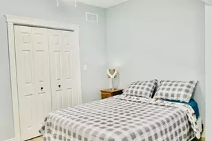 1455 W Highland Ave, Chicago, IL 60660 - Photo 12