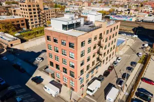 1500 W Carroll Ave, Chicago, IL 60607 - Photo 1