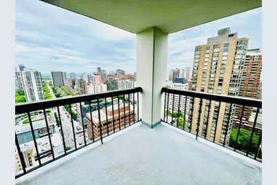 1122 N Clark Street #2806, Chicago, IL 60610 - Photo 4