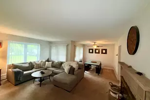 1270 Benson Ln, Green Oaks, IL 60048 - Photo 2