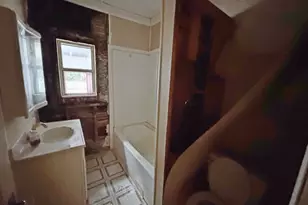 43 Westclox Ave, Peru, IL 61354 - Photo 14