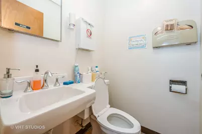 6712 N Crawford Avenue, Lincolnwood, IL 60712 - Photo 8