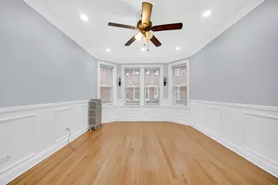 4834 W Henderson Street #1B, Chicago, IL 60641 - Photo 8