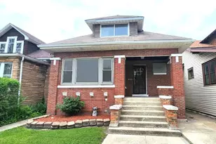 10742 S Prairie Ave, Chicago, IL 60628 - Photo 1