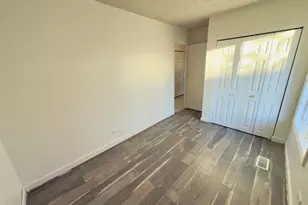 30W105 Maplewood Dr, Warrenville, IL 60555 - Photo 8