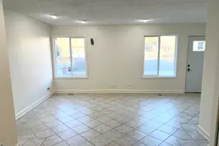 30W105 Maplewood Dr, Warrenville, IL 60555 - Photo 4