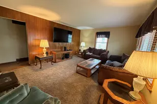 18316 Sherman St, Lansing, IL 60438 - Photo 2