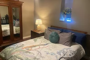 212 N Center St, Bloomington, IL 61701 - Photo 14