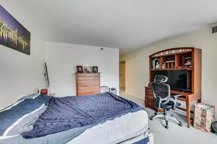 33 W Delaware Pl, Chicago, IL 60610 - Photo 16